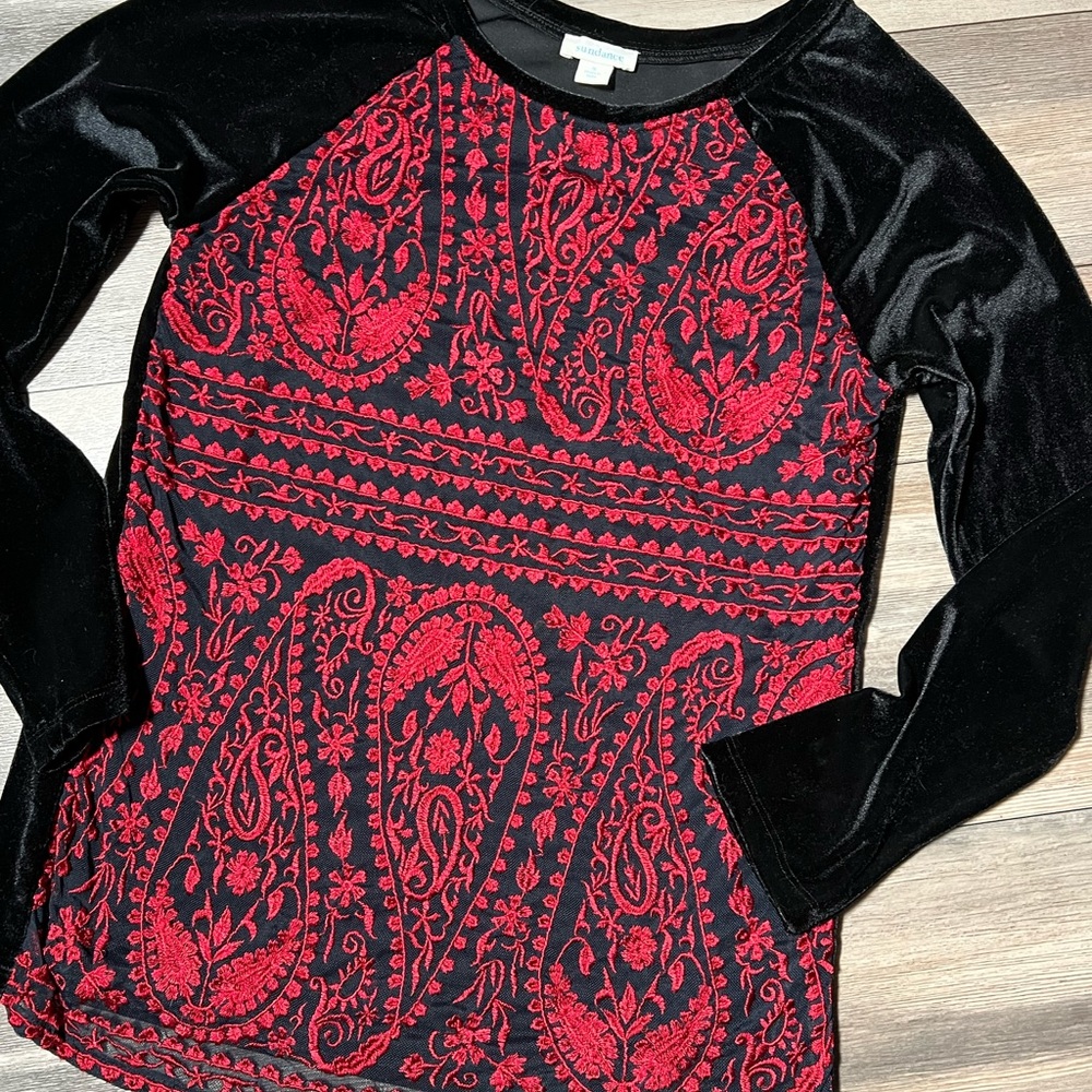 Sundance Beautiful‎ velvet top- Small